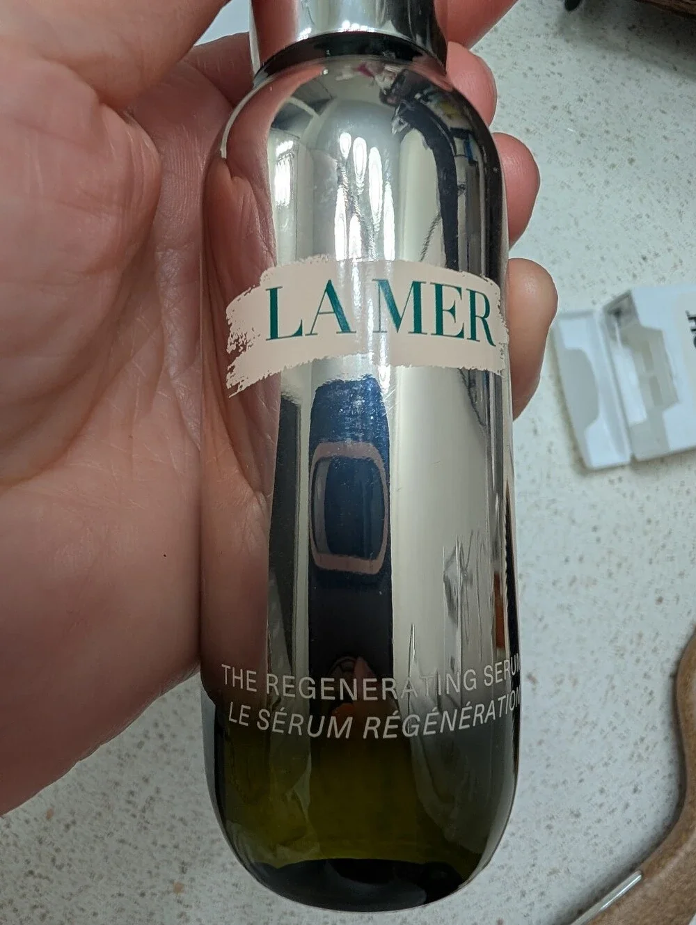 La Mer The Regenerating Serum for Anti-Aging and Smoothing